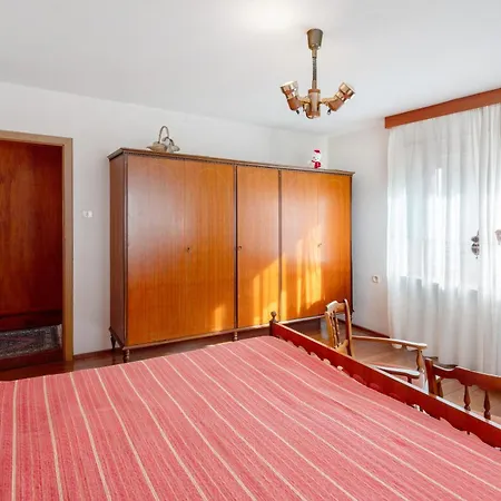 Marmolada Apartment