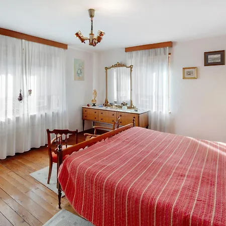 Marmolada Apartment